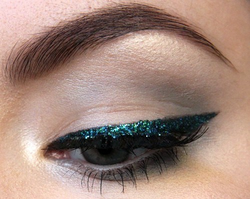 Glitter eye-make-up for party season